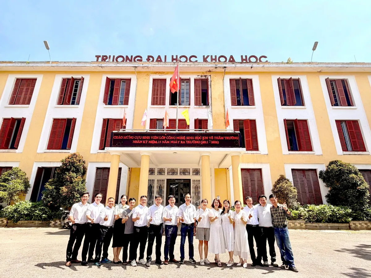 sự kiện Lớp CNSH K30 thăm Khoa nhân dịp kỉ niệm 15 năm