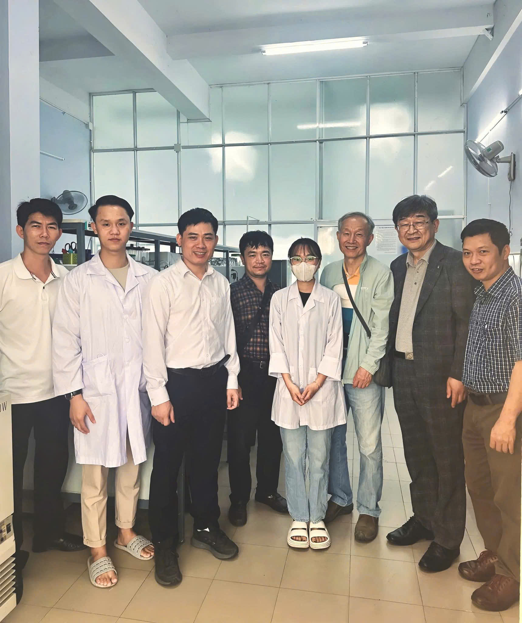 Làm việc với đoàn GS từ Đại học Chonbuk